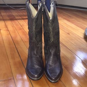 Authentic New Mexican cowboy boots